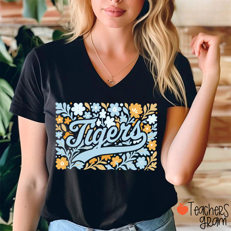 Personalized Mascot Contrast Color Line Teacher Female V-Neck T-Shirt