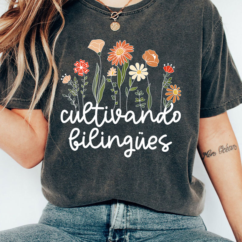 Cultivando Bilingues Spanish Teacher Washed T-Shirt