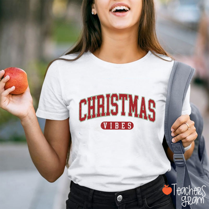 Retro Style Christmas Vibes Teacher T-Shirt
