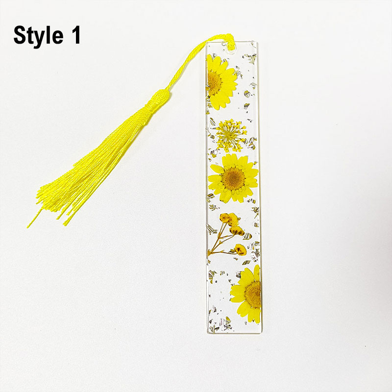 Personalized Pressed Daisy Teacher Bookmark