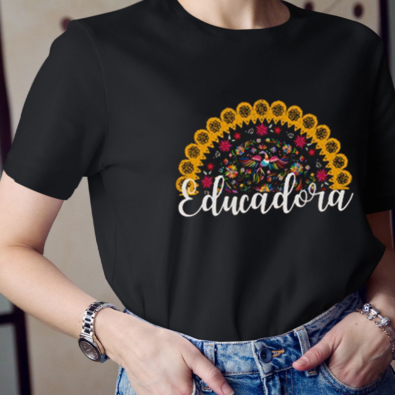 Con Lace Educadora Spanish Teacher T-Shirt