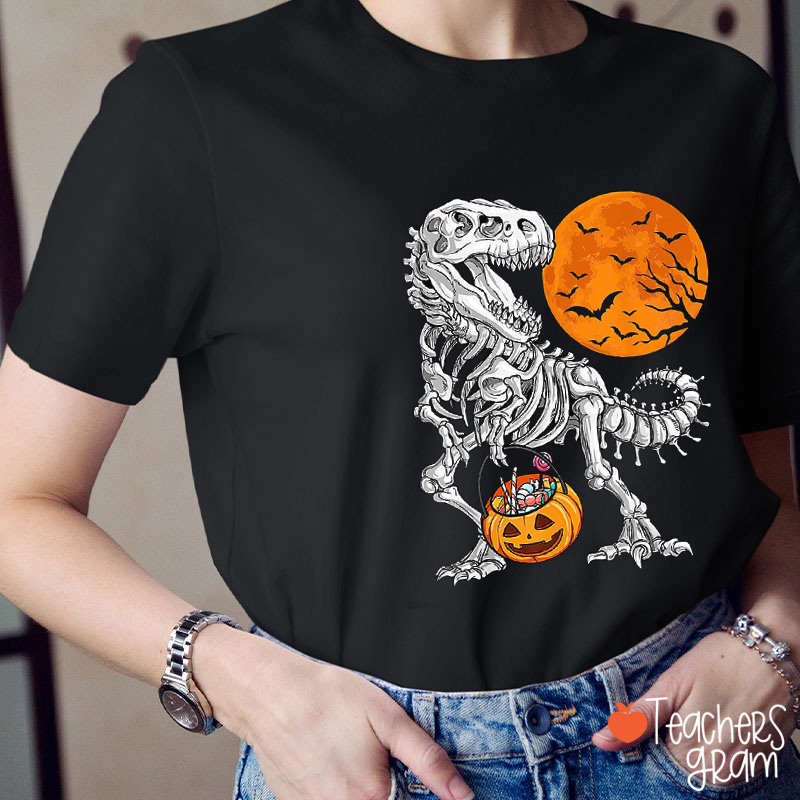 Dinosaur Skeleton Pumpkin Halloween Teacher T-Shirt