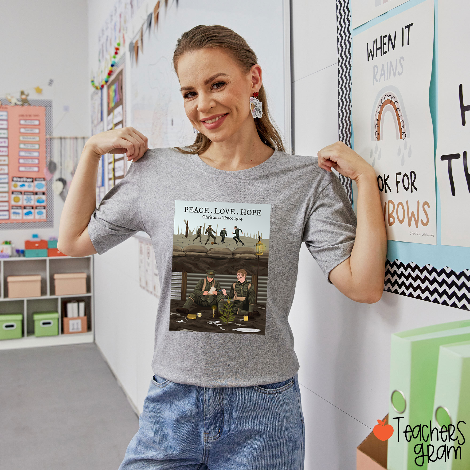 1914 Christmas Truce Love Classic Teacher T-Shirt