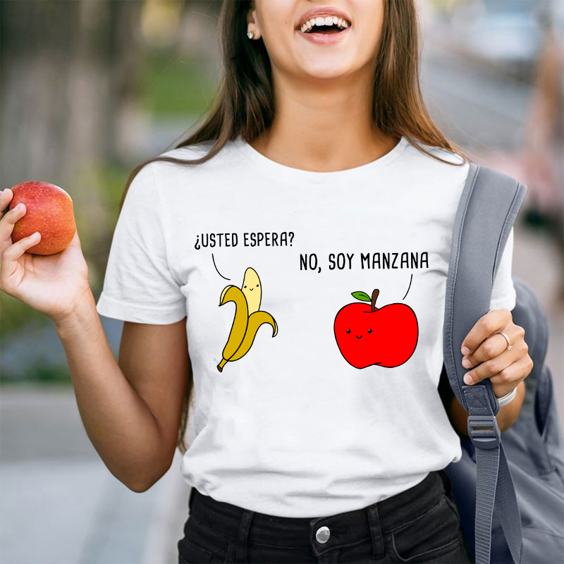 Play On Words Cartoon In Spanish Teacher T-Shirt