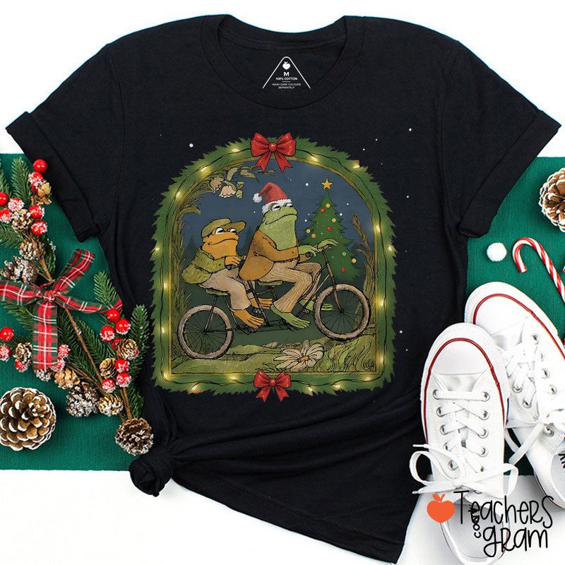 Vintage Christmas Frog And Toad On The Bike Teacher T-Shirt