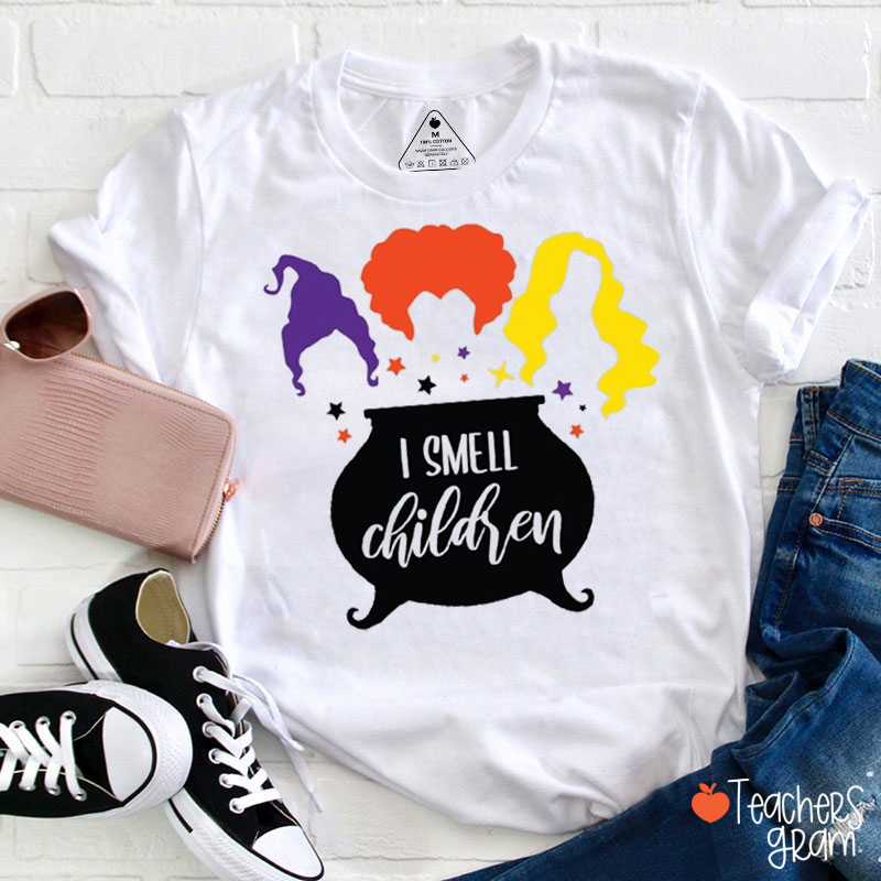 Halloween Witches I Smell Children Teacher T-Shirt