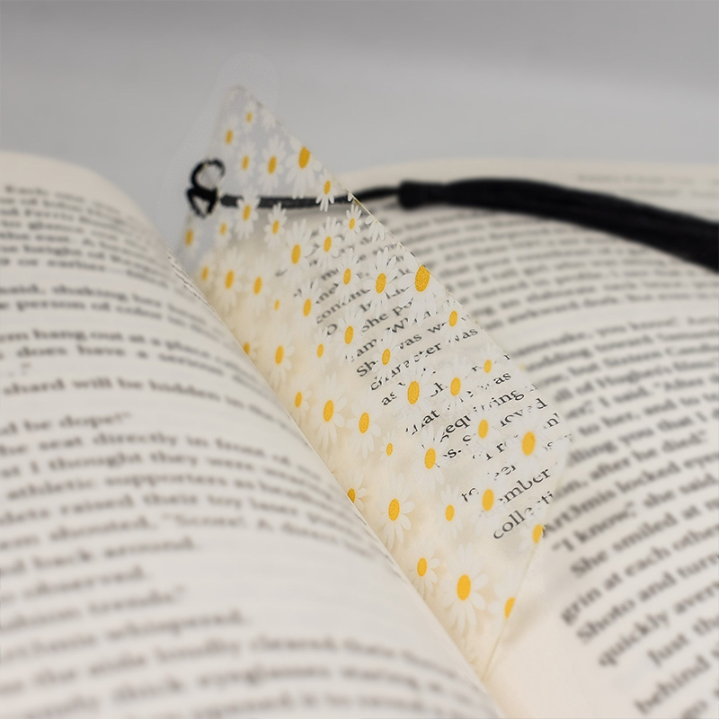 Cute Daisy Flower Teacher Bookmark