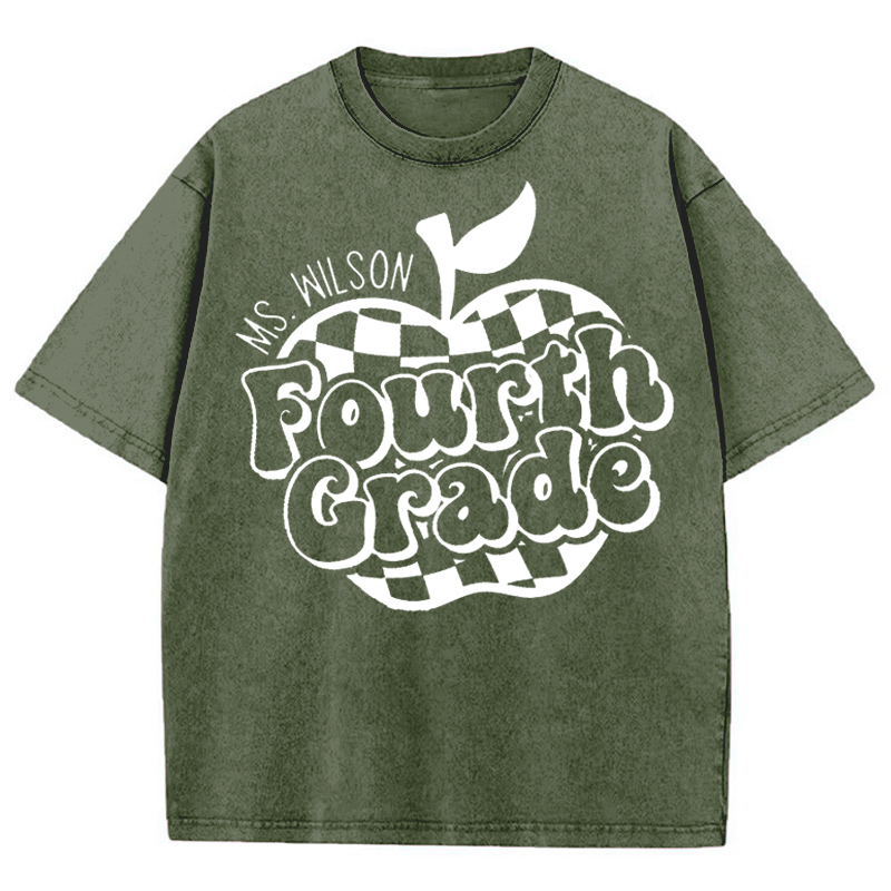Personalized Teacher's Name And Grade Plaid Apple Icon Teacher Washed T-Shirt