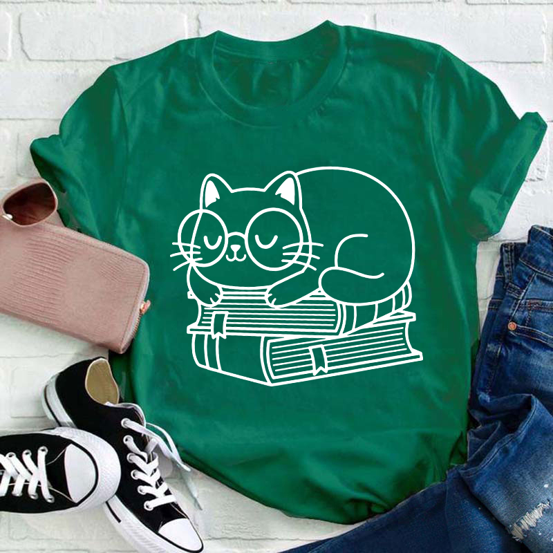 Cute Cat On The Book Teacher T-Shirt