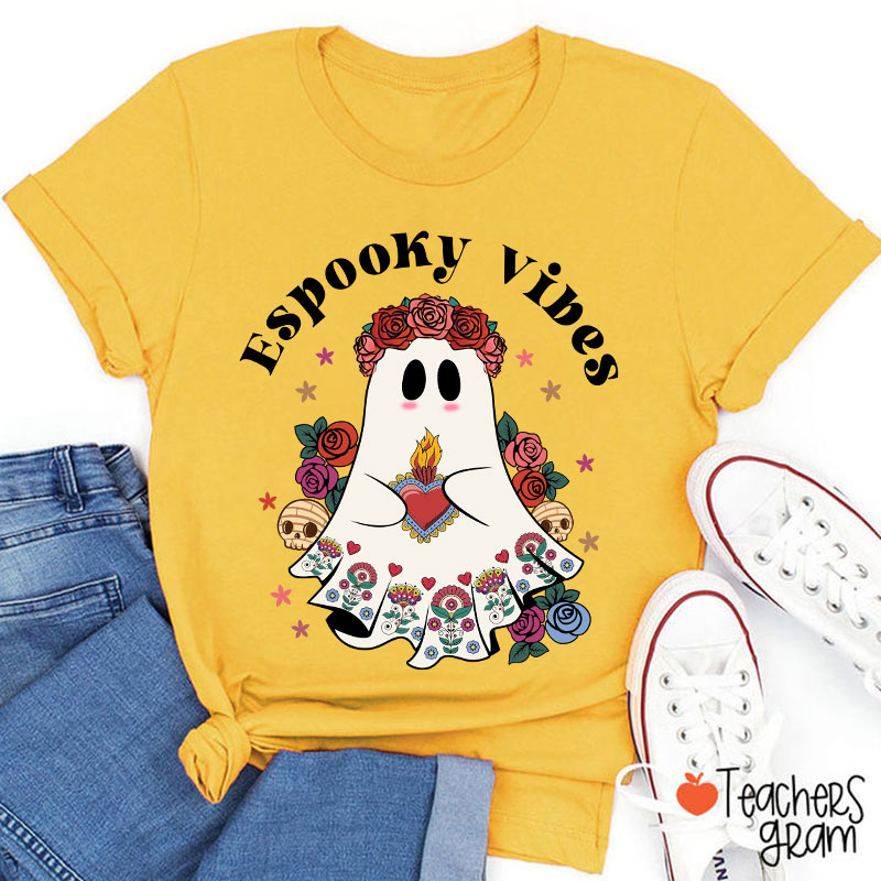 Espooky Vibes Spanish Teacher T-Shirt