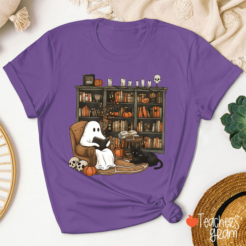 Ghost Reading Books Halloween Teacher T-Shirt