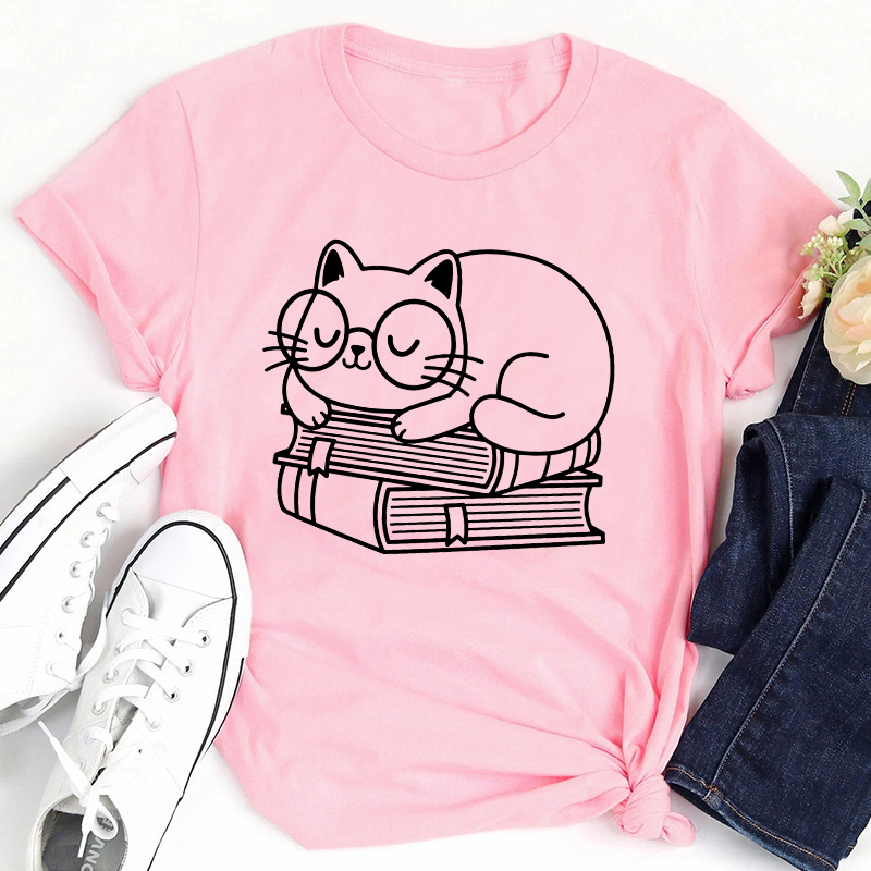 Cute Cat On The Book Teacher T-Shirt