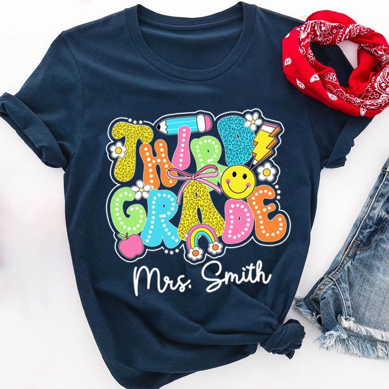 Personalized Retro Back To School Funny Teaching Teacher T-Shirt