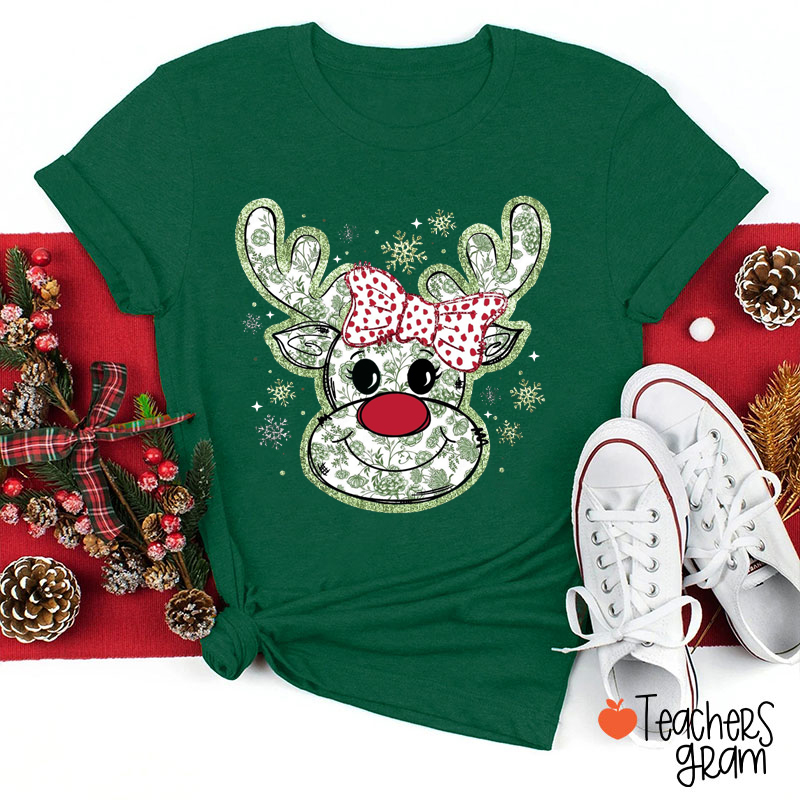 Cute Coquette Reindeer Christmas Teacher T-Shirt