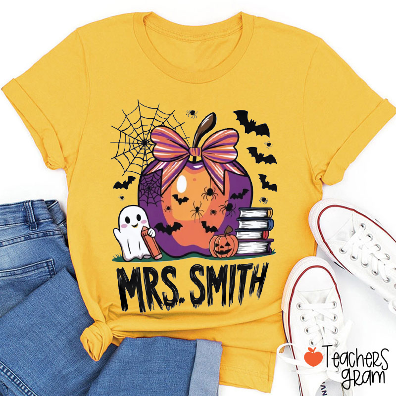 Peraonalized Name Spooky Apple Teacher T-Shirt
