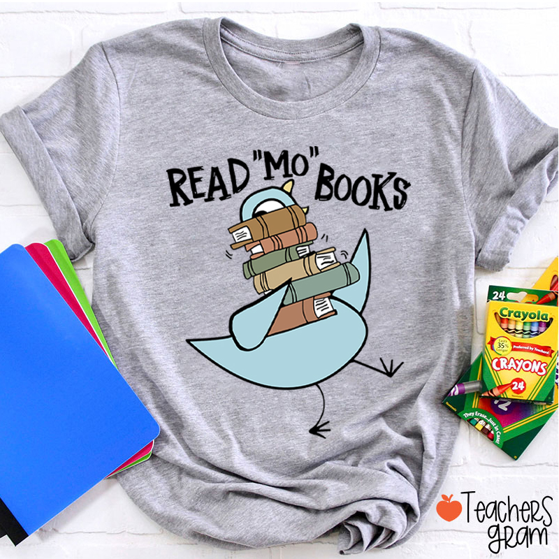 Read Mo Books More Teacher T-Shirt