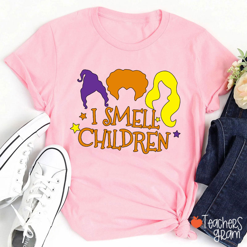 Spooky Witches I Smell Children Teacher T-Shirt