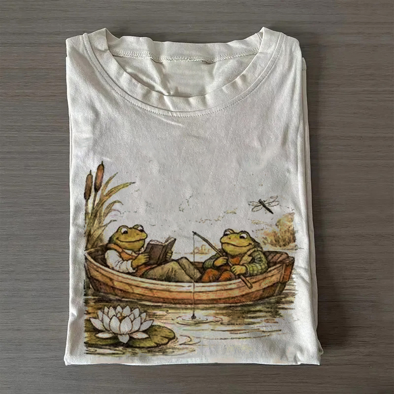 Vintage Frog and Toad Tshirt Bookish Cottagecore T-shirt