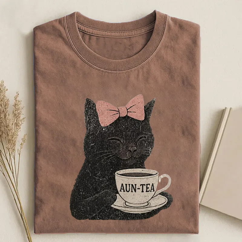 Cute Retro Cat Auntie T-shirt