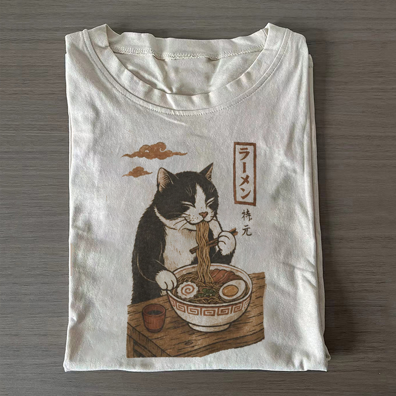 Japanese Cat Eating Noodles T-shirt