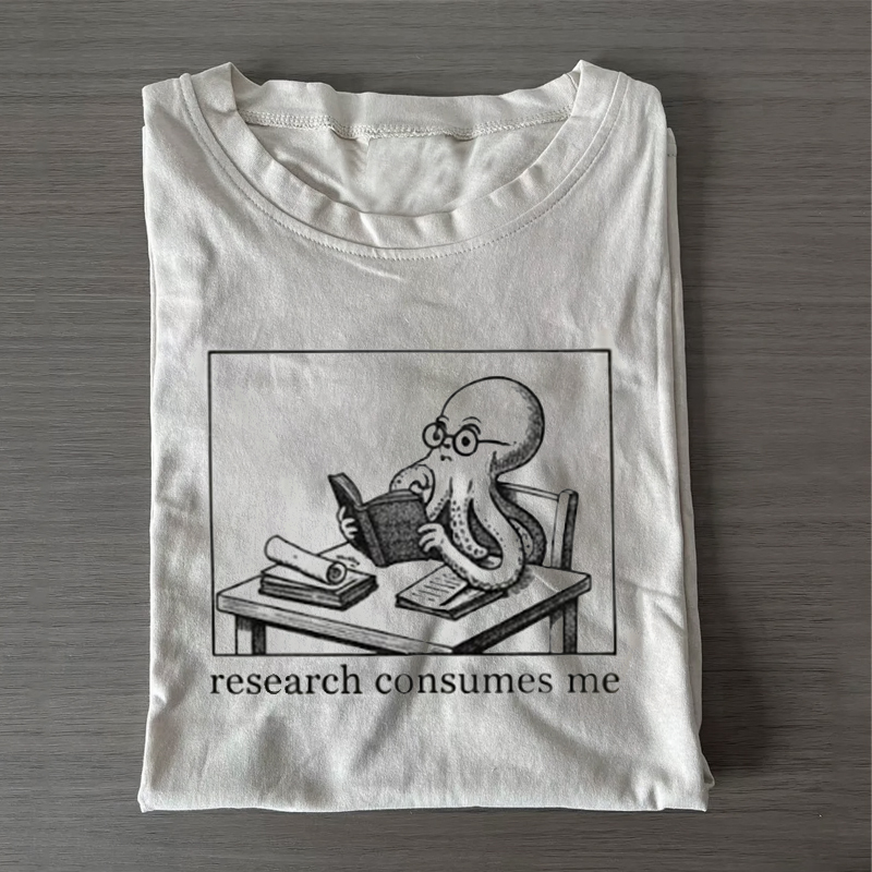 Research Consume me T-shirt