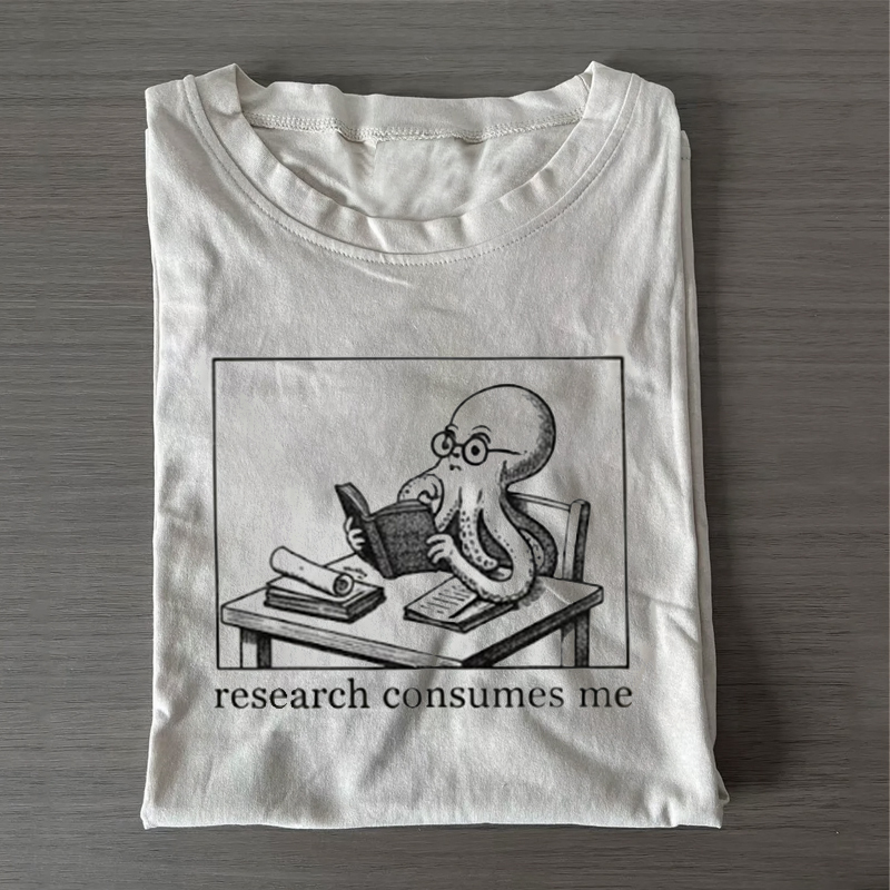 Research Consume me T-shirt