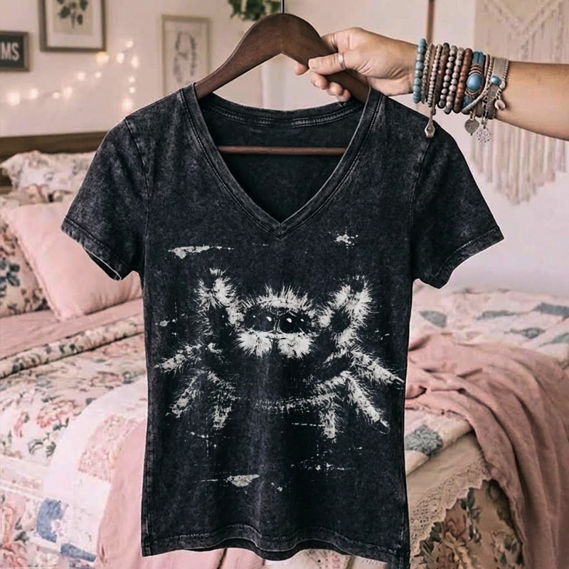Jumping Spider V-neck T-shirt