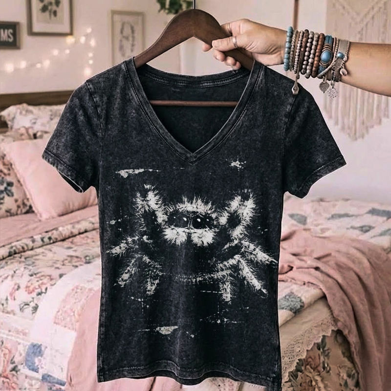 Jumping Spider V-neck T-shirt