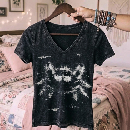 Jumping Spider V-neck T-shirt