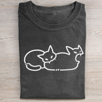 Biting Cats line art T-shirt