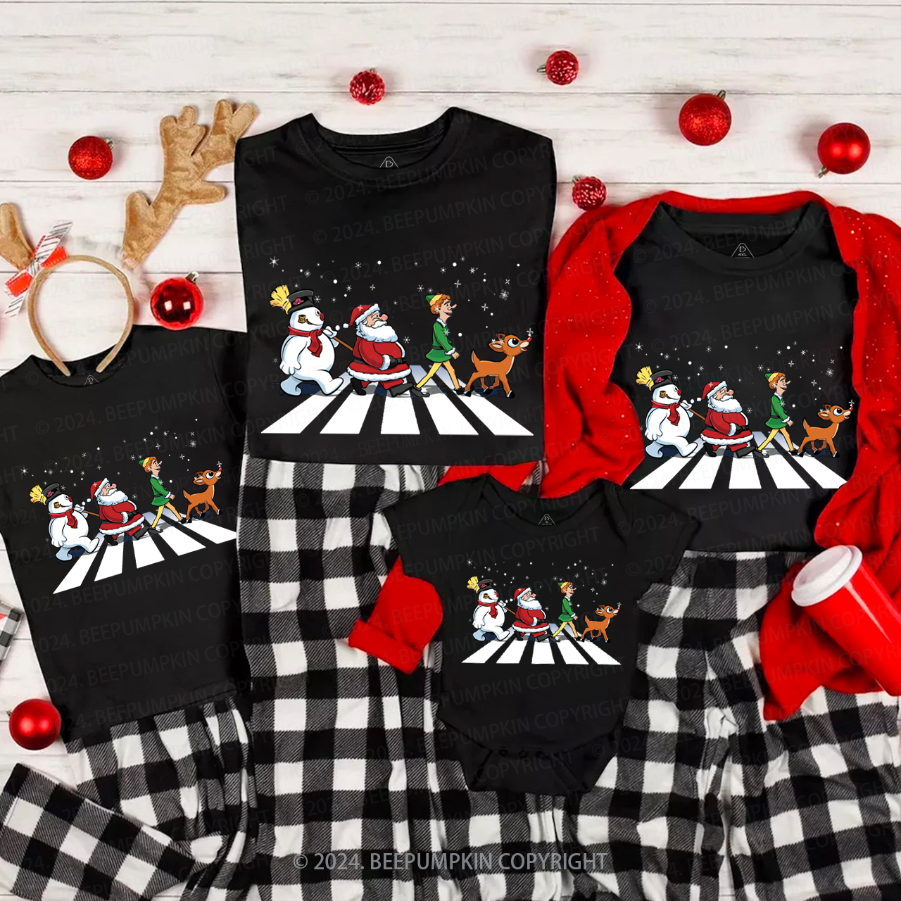 Santa Claus Crossing the Road Family Matching T-Shirts Beepumpkin