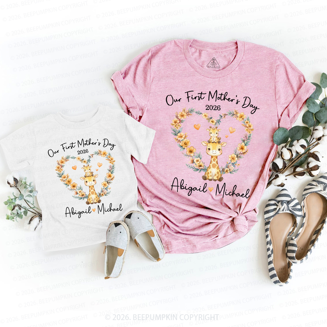 Personalized Cute Giraffe Heart Wreath Mom&Me Matching T-Shirts