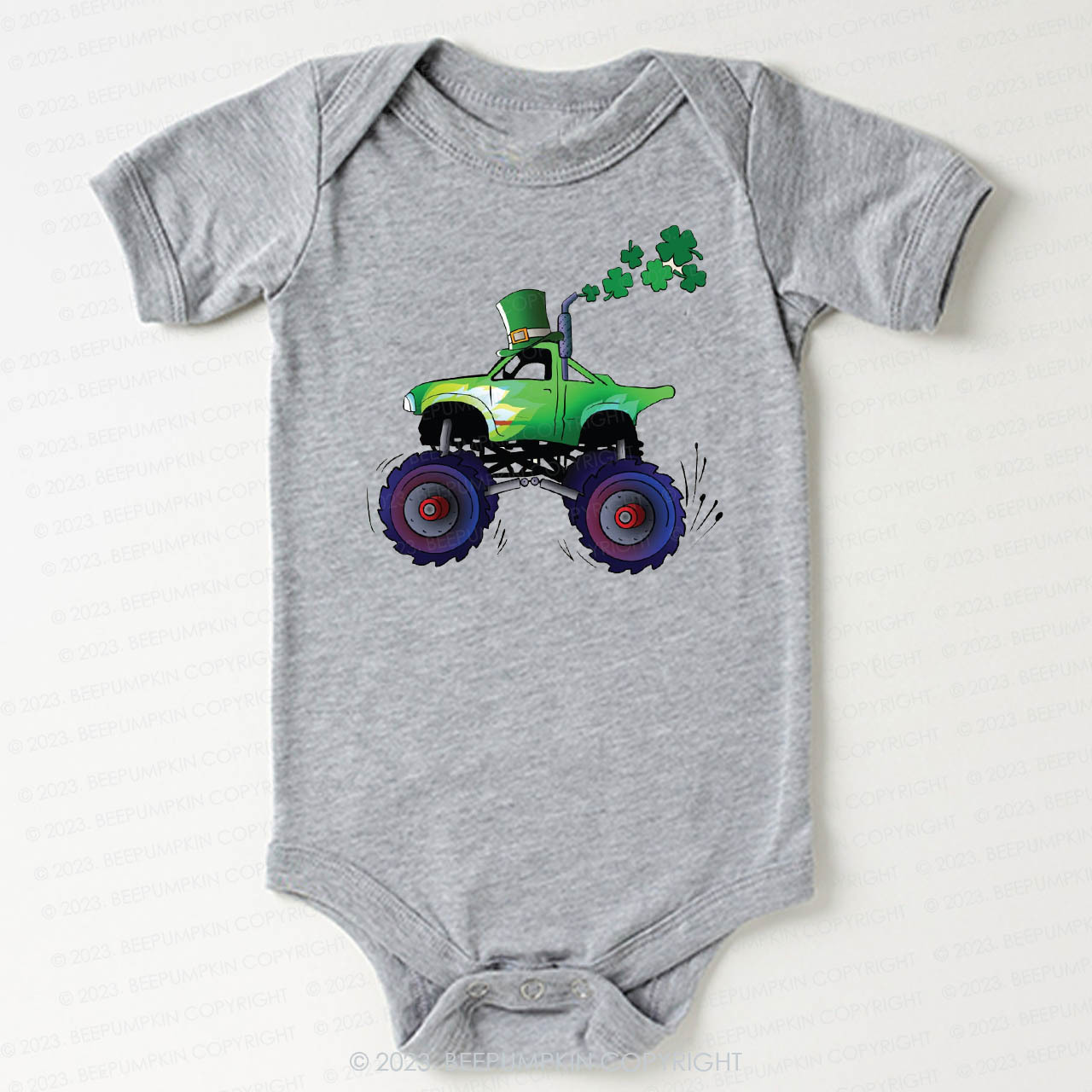 Pretty Lucky Clover St.Patricks Day Bodysuit For Baby