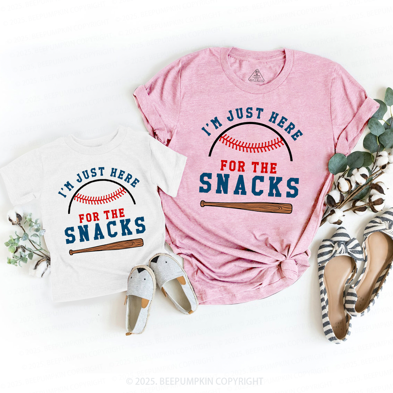I'm Just Here For The Snacks Mom&Me Matching Tees