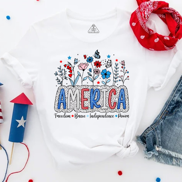 Floral Brushstroke USA Mama T-Shirts