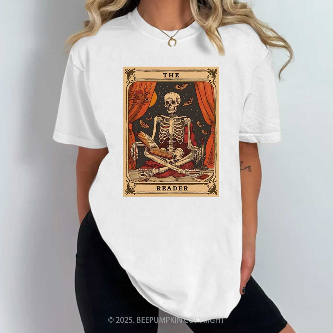 The Reader Tarot Card Mama T-Shirts