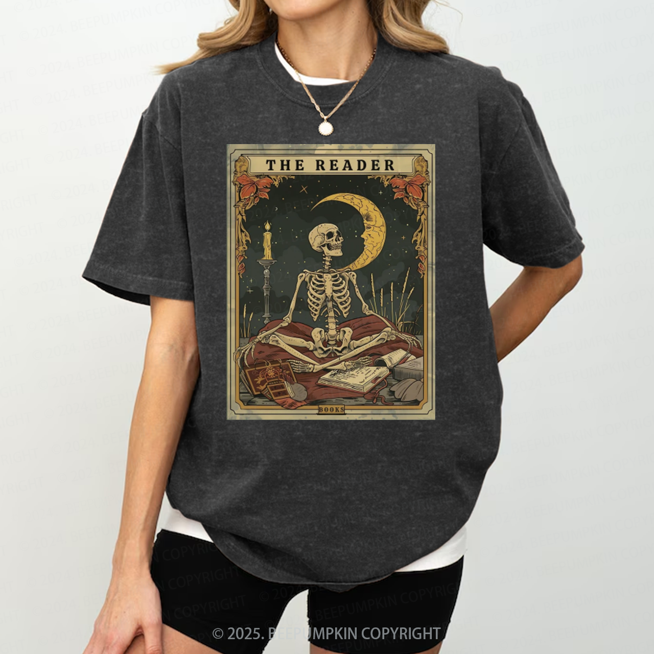 Personalized The Reader Tarot Card Mama Washed T-Shirts