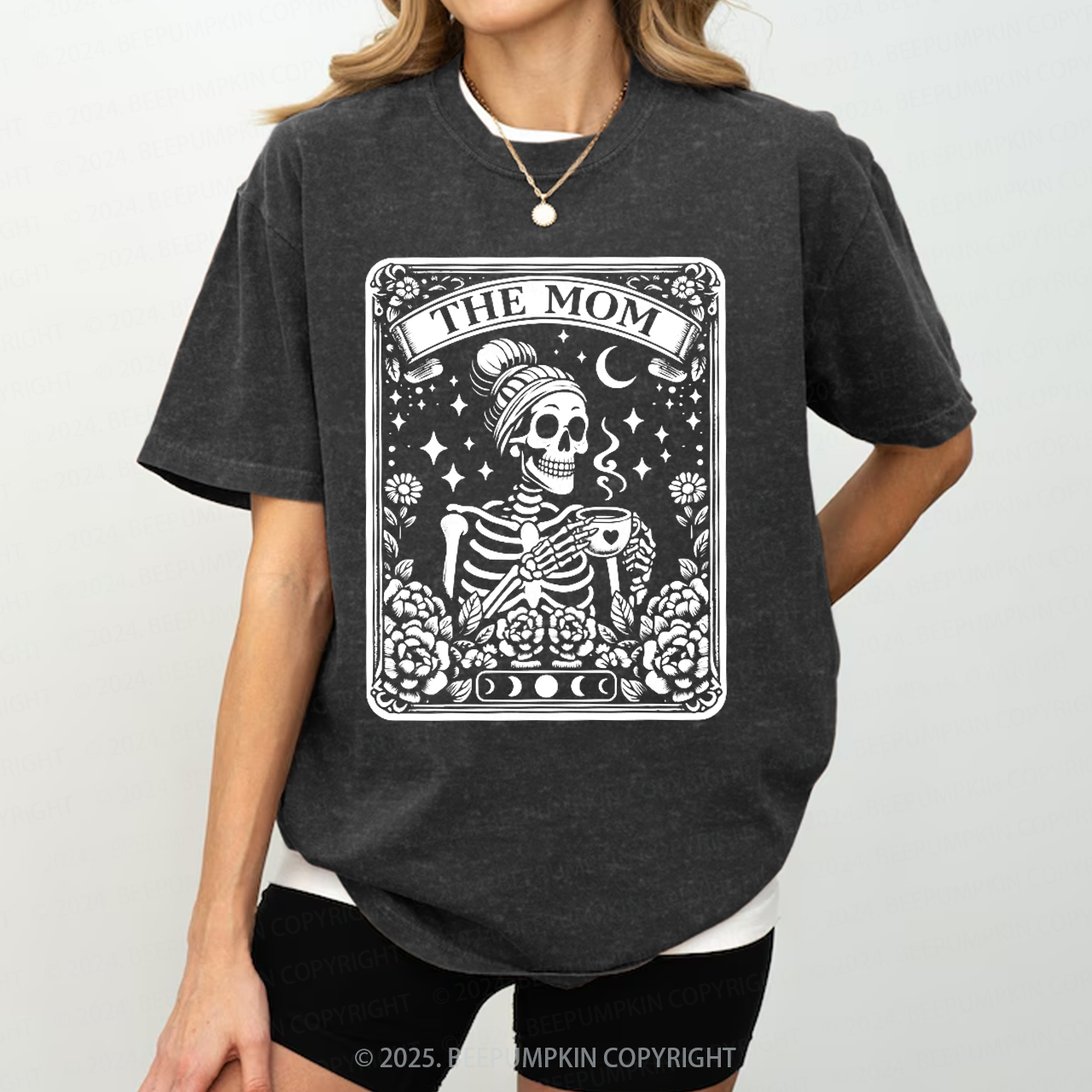 The Mom Tarot Card Mama Washed T-Shirts