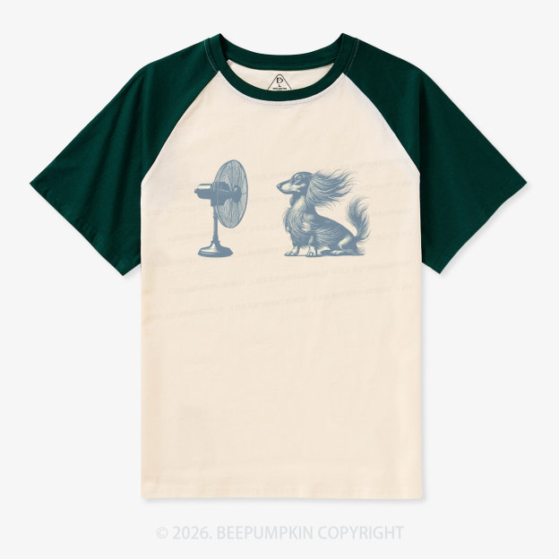 Dachshund Dog with Fan Vintage Raglan T-shirt