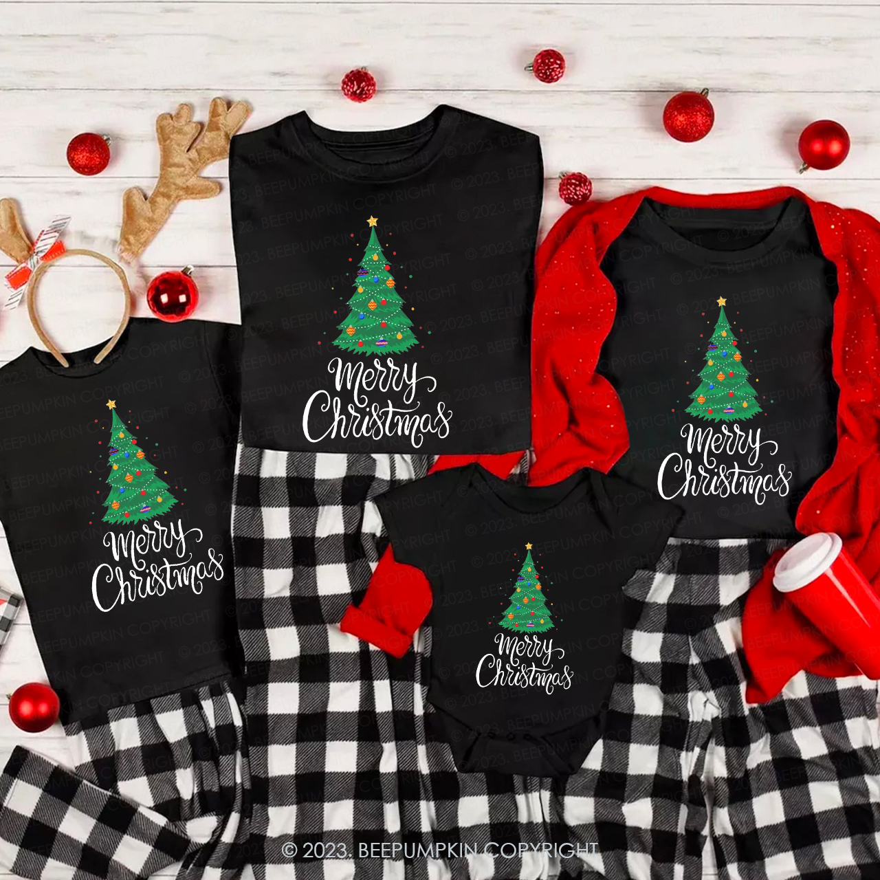 Merry Christmas Tree Christmas T-Shirt For Family Beepumpkin