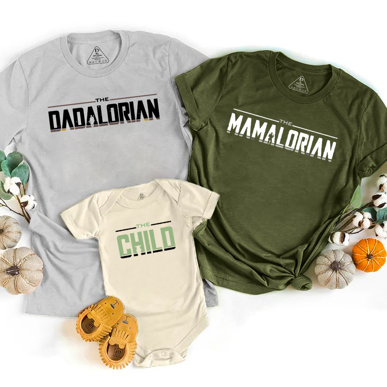 Personalized The Dadalorian - The Mamalorian Family Matching Tees Beepumpkin