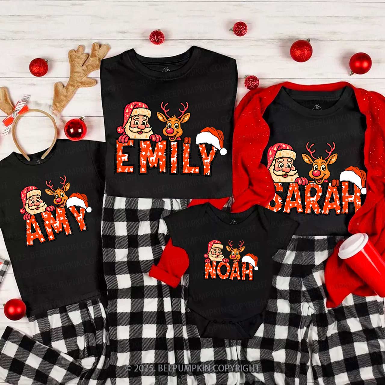 Personalized Santa's Favorite Name Family Matching T-Shirts Beepumpkin