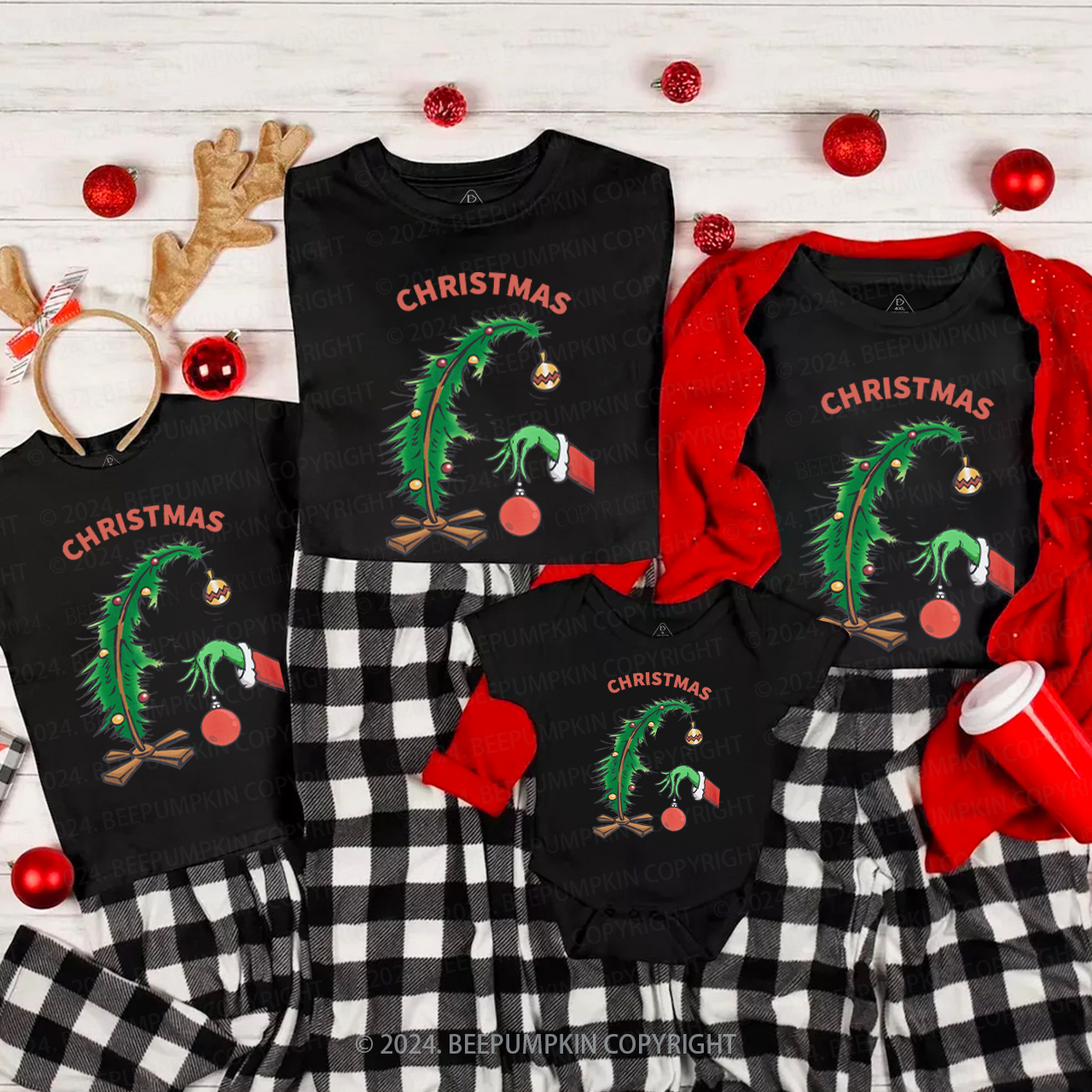 Christmas Bright Tree Family Matching T-Shirts Beepumpkin