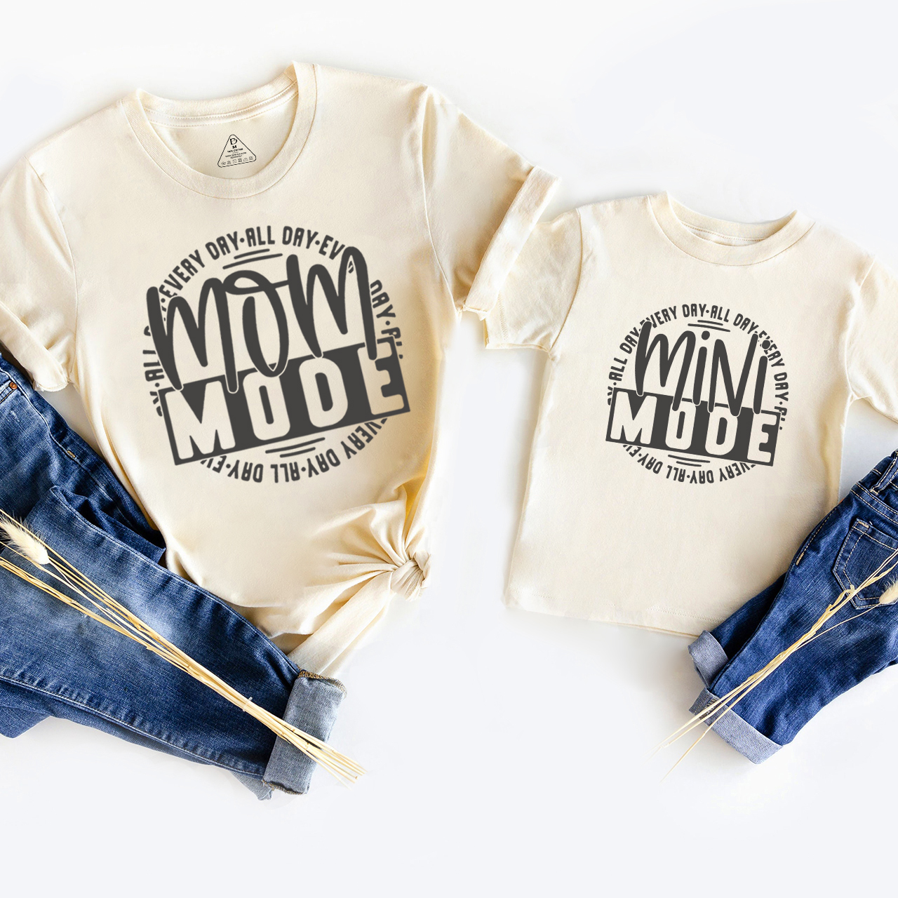 Mom And Mini Mode Matching Tees
