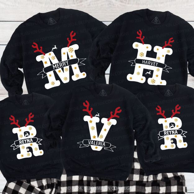 Personalized Antlers And Golden Snowflakes Family Matching Sweatshirt Beepumpkin