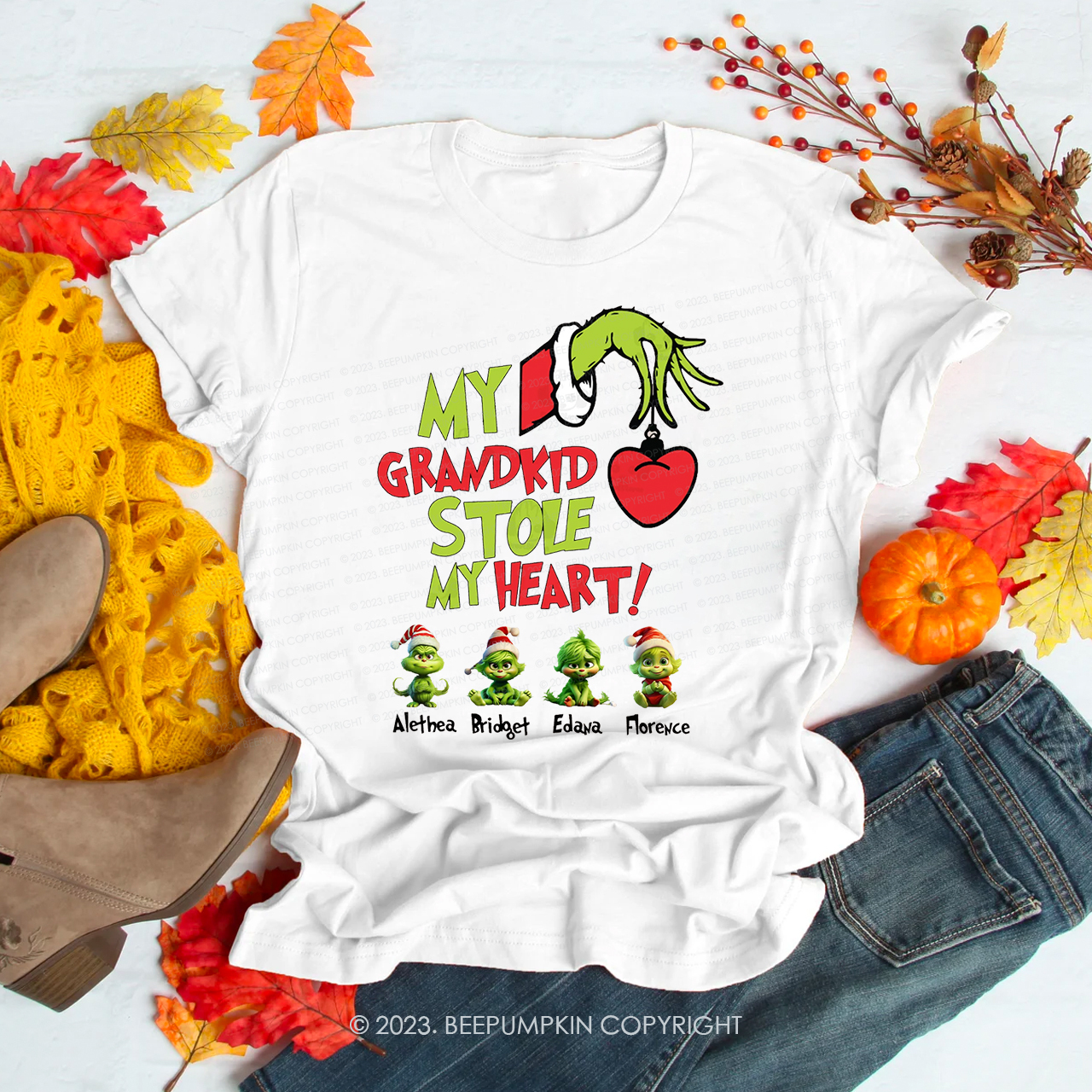 CUSTOM Christmas Mama Heart Kid Name T-Shirts Sale-Beepumpkin™