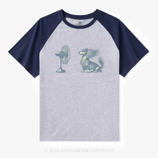 Dachshund Dog with Fan Vintage Raglan T-shirt