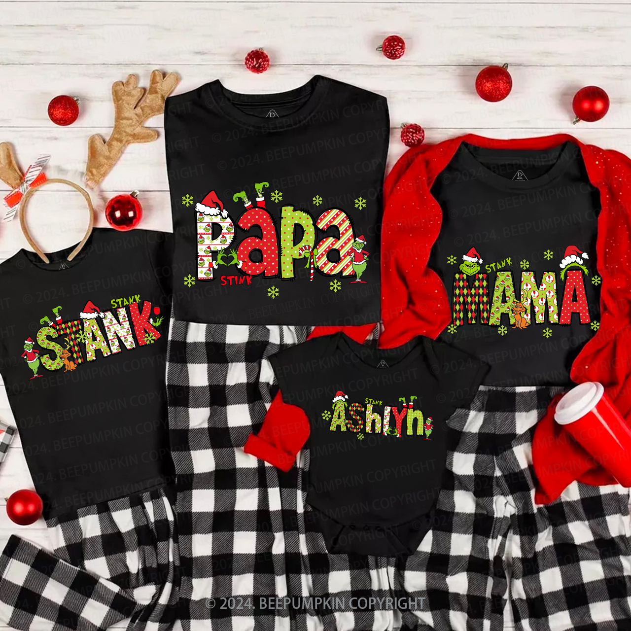 Personalized Christmas Doodle Letters Family Matching T-Shirts Beepumpkin