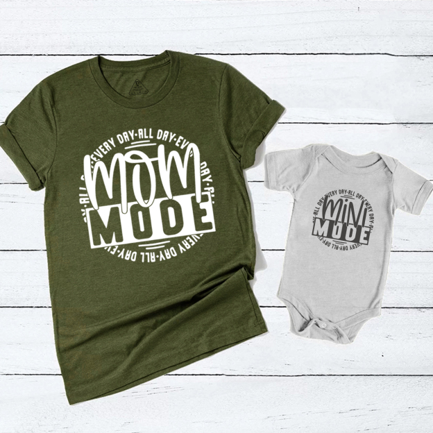 Mom And Mini Mode Matching Tees