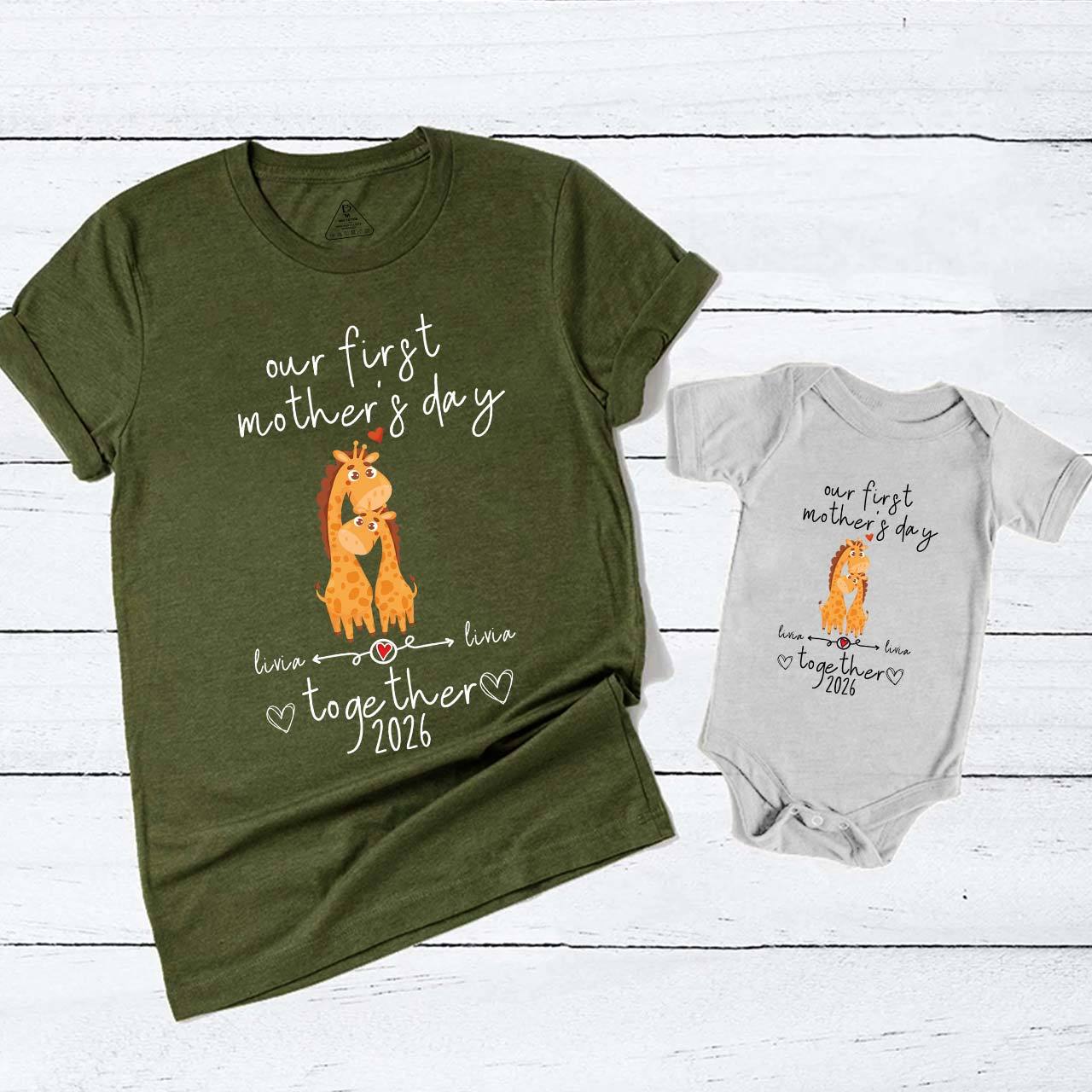 Personalized Giraffe Mother's Day Gift T-Shirts For Mom & Kids